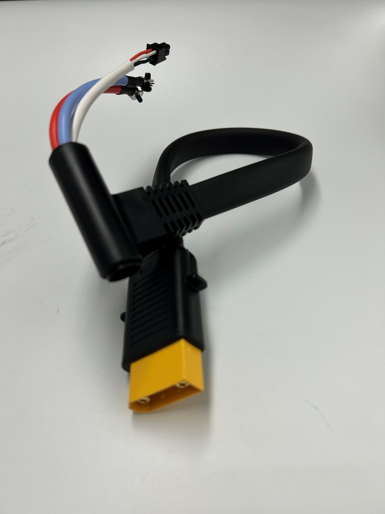 شحن بطارية مناسبة لـ DJI بدون  - مراجعة Drone Battery Adapter وسعره